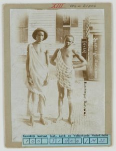 KITLV - 6554 - Maroons, presumably at Paramaribo - circa 1900