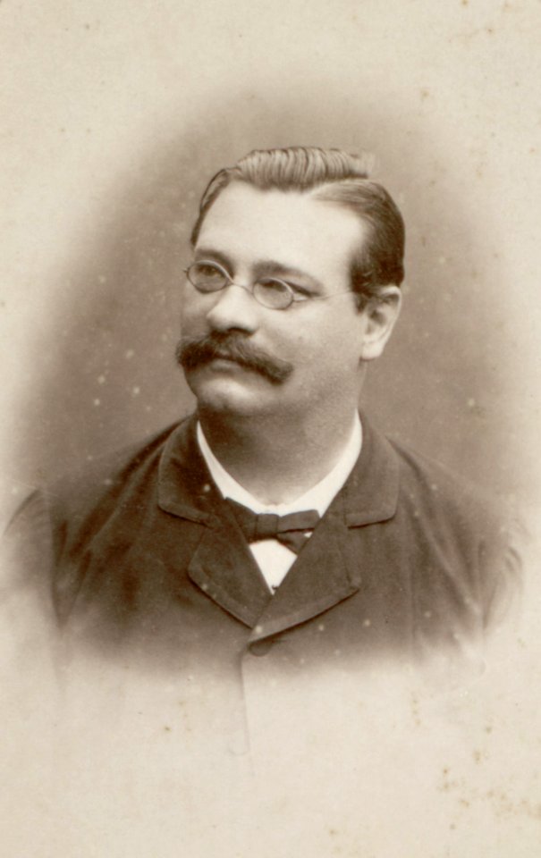 KITLV - 377039 - Lambert & Co., G. R. - Bangkok - Mr Lulje in Bangkok - circa 1880