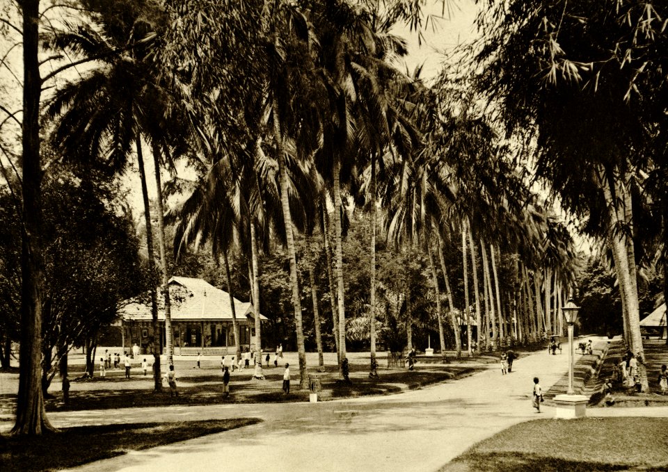 KITLV - 78309 - Kleingrothe, C.J. - Medan - Clubhouse of the Amsterdam Deli Company at Amplas in Medan - circa 1900