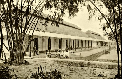 KITLV - 78313 - Kleingrothe, C.J. - Medan - Kampong of the Javanese on a tobacco plantation of the Amsterdam Deli Companyat Padang Bulan near Medan, Sumatra - circa 1900