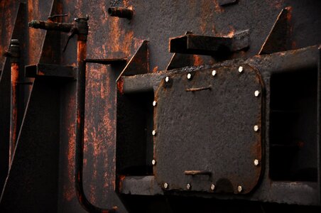 Rust metal port