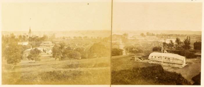 KITLV - 29173 - Singapore city and harbor, at the right the battery for the day and evening shot - circa 1860
