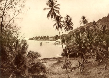 KITLV - 80051 - Kleingrothe, C.J. - Medan - Penang Swimming Club on the coast of Penang - circa 1910 photo