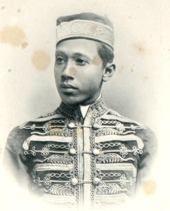 KITLV - 80274 - Kleingrothe, C.J. - Medan - Sultan Sulaiman Sarifoel Alam Shah, ruler of Serdang and dependencies - 1898