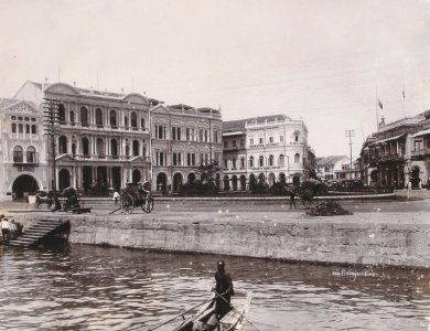 KITLV - 50209 - Lambert & Co., G.R. - Singapore - Finlayson Green with the office of the Dutch East India Commercial Bank, the Straits Times and the Royal Packet Company in Singapore - circa 1900