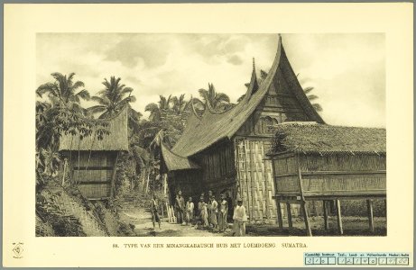 KITLV - 37417 - Demmeni, J. - Tulp, De - Haarlem - A Minangkabau house with lumbung (shed) on Sumatra's west coast - 1911