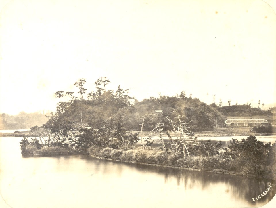 KITLV - 83060 - River at Kanazawa in Japan - before 1880