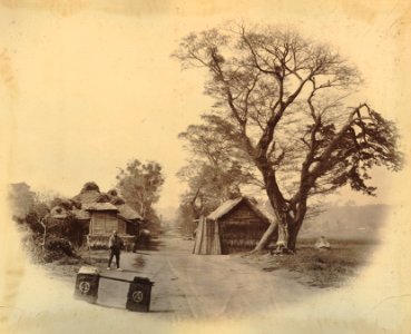 KITLV - 89890 - Beato, Felice - Tōkaidō road in a village in Japan - presumably 1863-1865