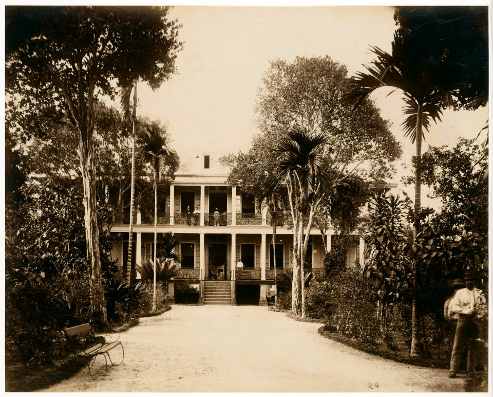 KITLV - 39025 - Muller, Julius Eduard - Paramaribo - Military Hospital in Paramaribo - circa 1885