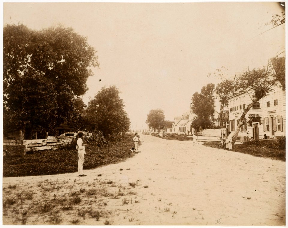 KITLV - 39037 - Muller, Julius Eduard - Paramaribo - Jodenbreestraat, Paramaribo - circa 1885