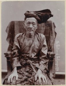 KITLV - 7248 - Lambert & Co., G.R. - Singapore - Sir Abdul Samad, Sultan of Selangor - circa 1890