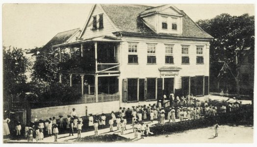 KITLV - 8873 - Kindergarten of the Moravian Church in Paramaribo - 1895-1910