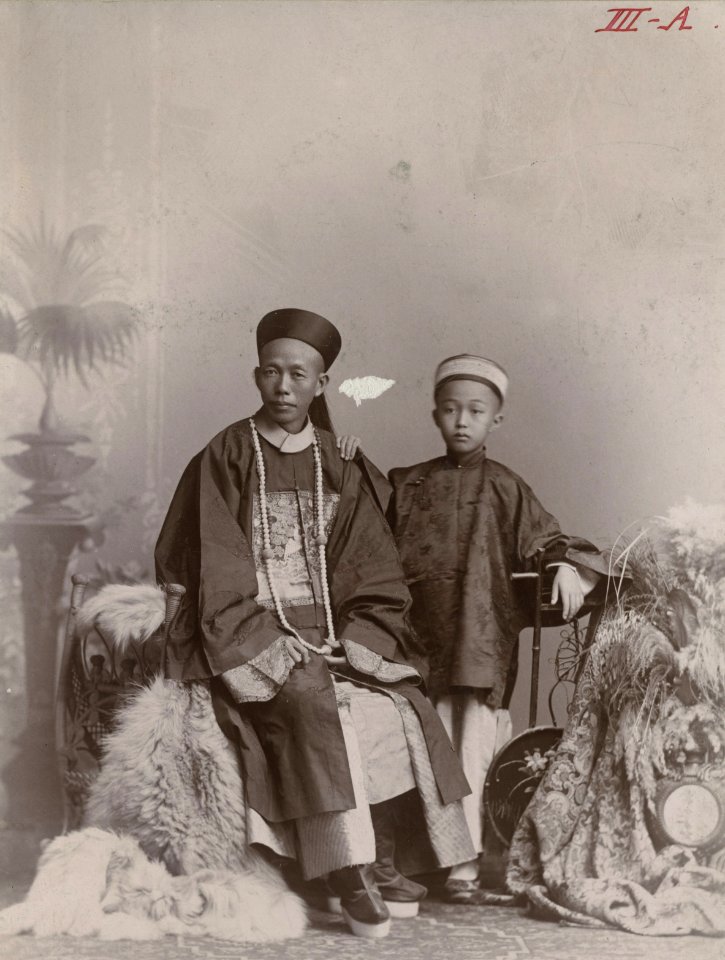 KITLV - 90886 - Stafhell & Kleingrothe - Medan-Deli - Tjong Yong Hian, Major of the Chinese in Medan, Sumatra - circa 1900