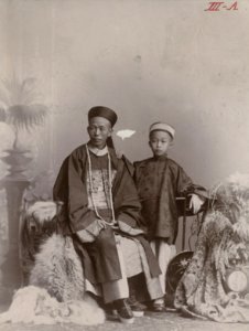 KITLV - 90886 - Stafhell & Kleingrothe - Medan-Deli - Tjong Yong Hian, Major of the Chinese in Medan, Sumatra - circa 1900