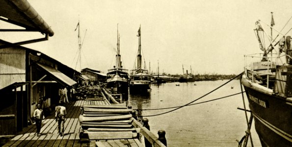 KITLV - 78465 - Kleingrothe, C.J. - Medan - Port of Belawan near Medan, Sumatra - circa 1903