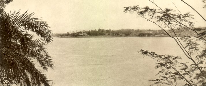KITLV - 79914 - Kleingrothe, C.J. - Medan - Johor, seen from Singapore - circa 1910