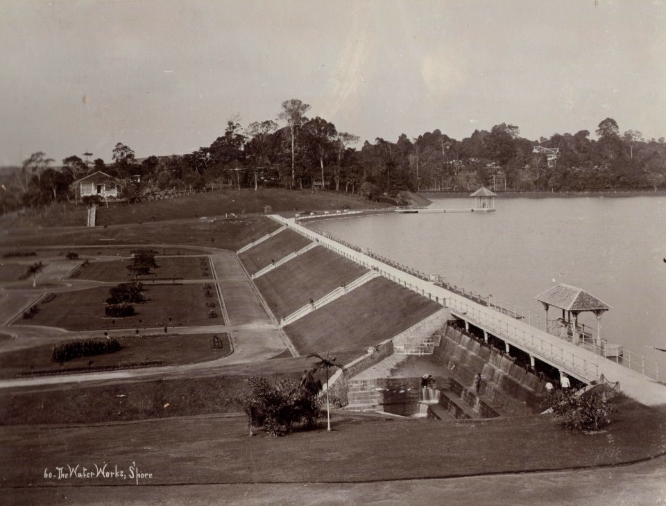 KITLV - 50203 - Lambert & Co., G.R. - Singapore - Water reservoirs in Singapore - circa 1900
