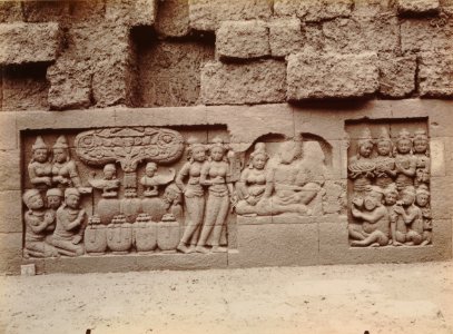 KITLV 103590 - Kassian Céphas - Bas-relief at Borobudur near Magelang - 1890-1891