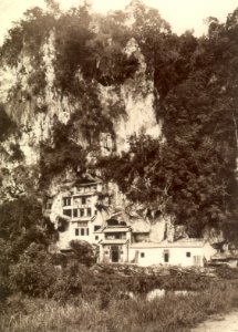 KITLV - 79990 - Kleingrothe, C.J. - Medan - Chinese temples in Ipoh, Malaysia - circa 1910