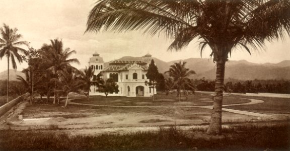 KITLV - 79998 - Kleingrothe, C.J. - Medan - Palace of the Sultan in Kuala Kangsar - circa 1910