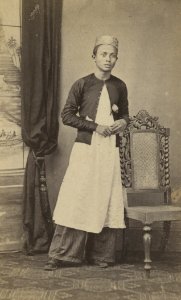 KITLV 105627 - Unknown - Mughal man in India - Around 1880 photo