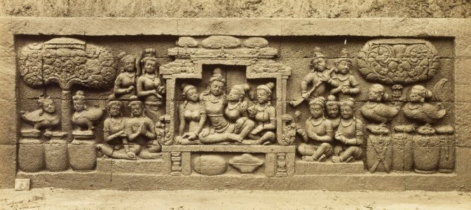 KITLV 40100 - Kassian Céphas - Relief of the hidden base of Borobudur - 1890-1891