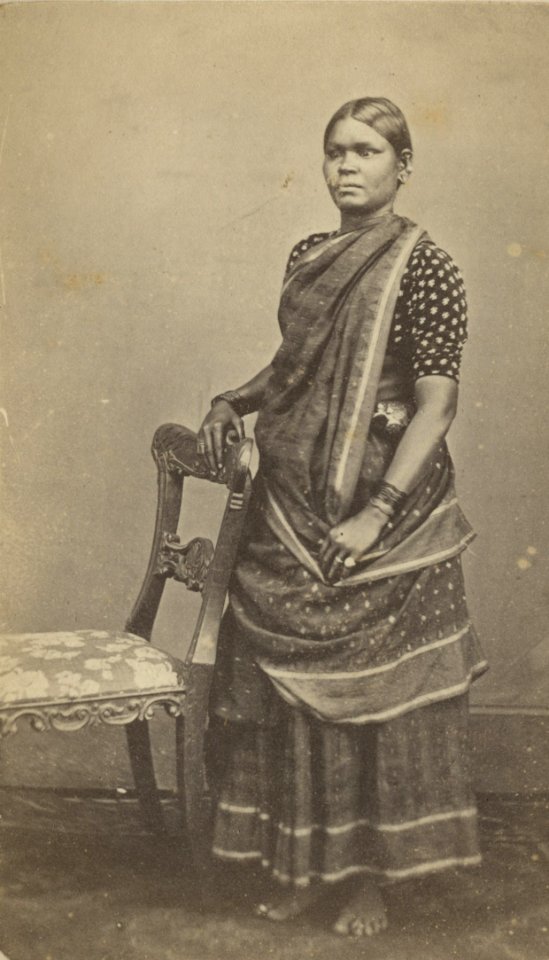 KITLV 105629 - Unknown - Klingalese woman from Madras, India - Around 1880