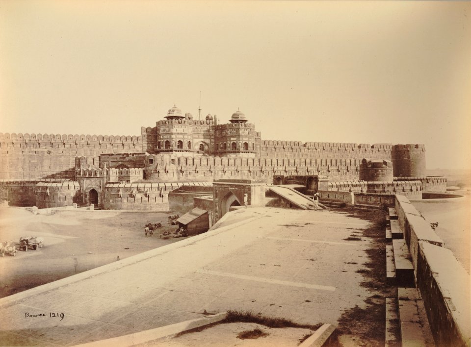 KITLV 91979 - Samuel Bourne - Agra Fort in Agra in India - Around 1860