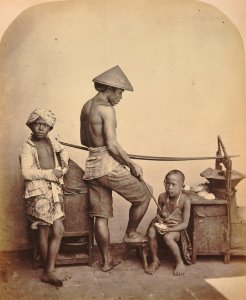 KITLV 90761 - Isidore van Kinsbergen - Seller of food on Java - Around 1865 photo