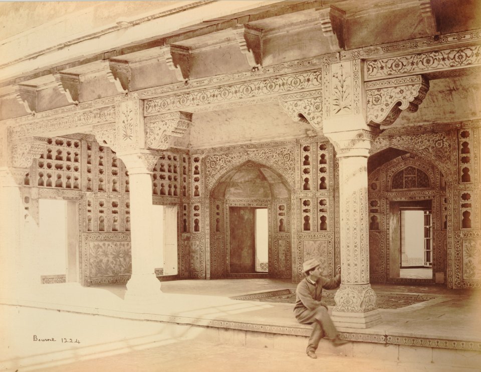 KITLV 91983 - Samuel Bourne - Zenana (women's quarters) in Agra Fort in Agra in India - Around 1860