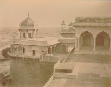KITLV 91981 - Unknown - Palace in Agra Fort in Agra in India - Around 1860 photo