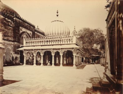 KITLV 92005 - Samuel Bourne - Nizam-ud-Din Auliya tomb in Delhi India - Around 1860