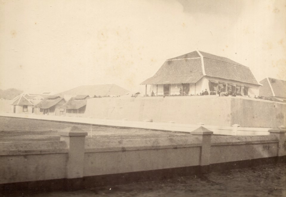 KITLV 103225 - Kassian Céphas - Fort Vredeburg in Yogyakarta - Around 1890