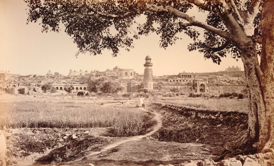 KITLV 92148 - Samuel Bourne - Fatehpur Sikri ruins in India - Around 1870