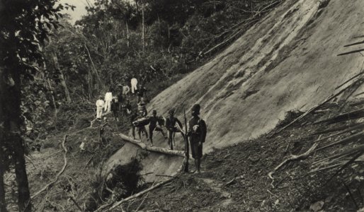 KITLV - 88352 - Kleingrothe, C.J. - Medan - Expedition at Kuala Simpang - 1905