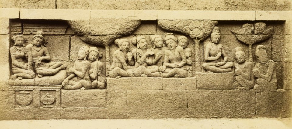 KITLV 40072 - Kassian Céphas - Relief of the hidden base of Borobudur - 1890-1891