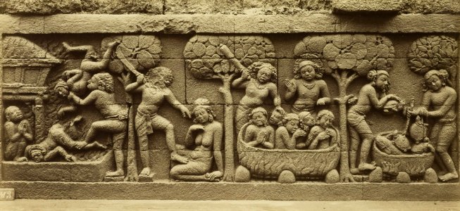 KITLV 40096 - Kassian Céphas - Relief of the hidden base of Borobudur - 1890-1891