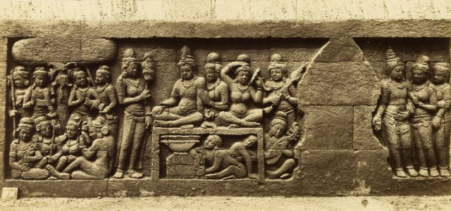 KITLV 40103 - Kassian Céphas - Relief of the hidden base of Borobudur - 1890-1891