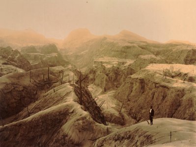 KITLV - 90251 - Kurkdjian - Observations after a eruption of Kelud volcano in East Java - circa 1901