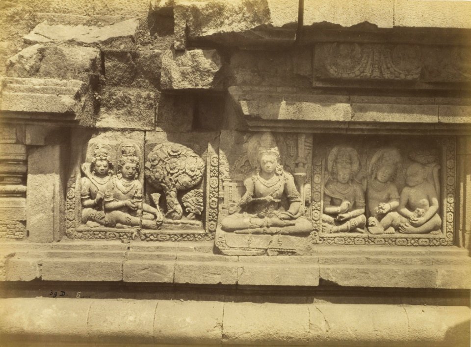 KITLV 40260 - Kassian Céphas - Tjandi Prambanan - 1889-1890