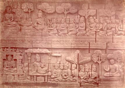 KITLV 90029 - Isidore van Kinsbergen - Reliefs on the Borobudur near Magelang - Around 1900