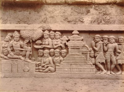 KITLV 103693 - Kassian Céphas - Bas-relief at Borobudur near Magelang - 1890-1891