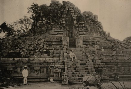 KITLV 151440 - Kassian Céphas - West or back of the Shiva Temple of Prambanan near Yogyakarta - 1889-1890