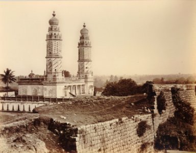 KITLV 92059 - Unknown - Jami mosque at Seringapatam in India - Around 1870 photo