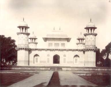 KITLV 377936 - Clifton and Co. - Itmad-ud-Daula, the precursor of the Taj Mahal in Agra - Around 1890
