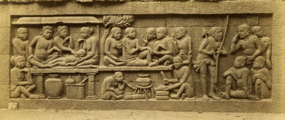 KITLV 40066 - Kassian Céphas - Relief of the hidden base of Borobudur - 1890-1891