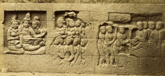 KITLV 40086 - Kassian Céphas - Relief of the hidden base of Borobudur - 1890-1891