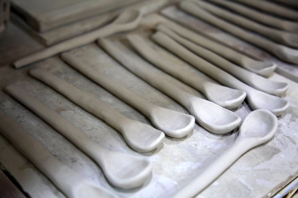 Clay qualitative ware