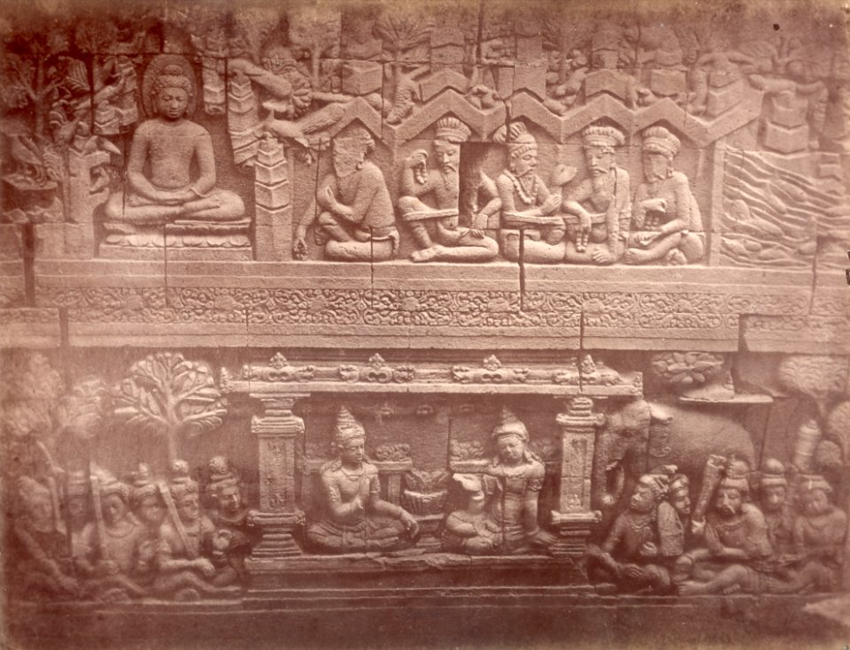 KITLV 90027 - Isidore van Kinsbergen - Reliefs on the Borobudur near Magelang - Around 1900