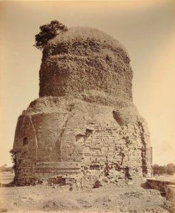 KITLV 91940 - Samuel Bourne - Stupa at Sarnath in India - Around 1860-1870 photo